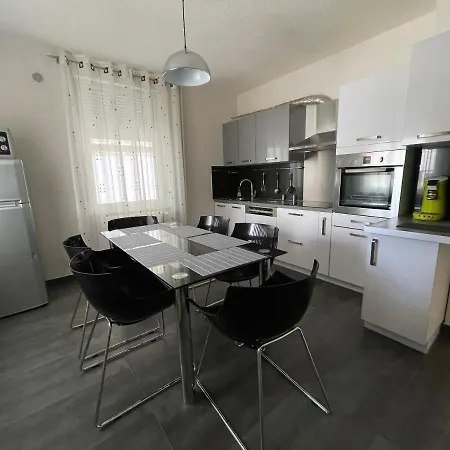 Appartement Bes,, Chaleureux Et Confortable Avec Entree Independante Wittenheim Exterior photo