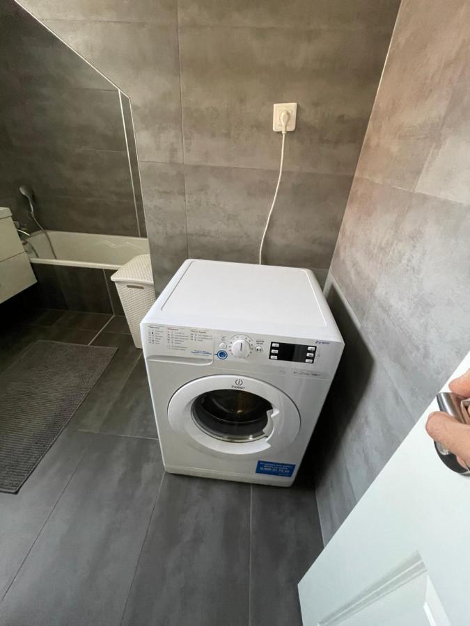 Chaleureux Avec Entrée Indépendante . Appartement *